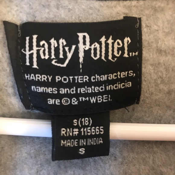 Unisex Harry Potter Hoodie - Picture 4 of 5